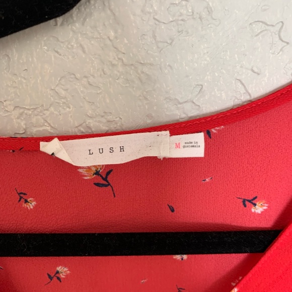 Lush Wrap Top - Picture 2 of 3